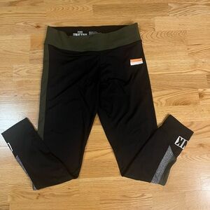 Victoria Secret PINK Black w/ Side Stripe Leggings Sz L